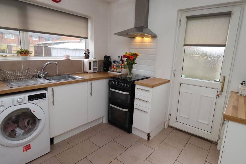 Additional property image - Helsby Avenue, Eastham