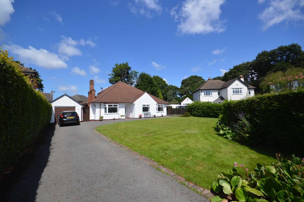 4 bedroom detached bungalow for sale in Brancote Gardens, Bromborough, CH62