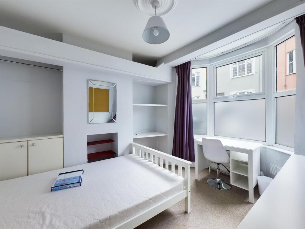 Additional property image - Islingword Place, Brighton