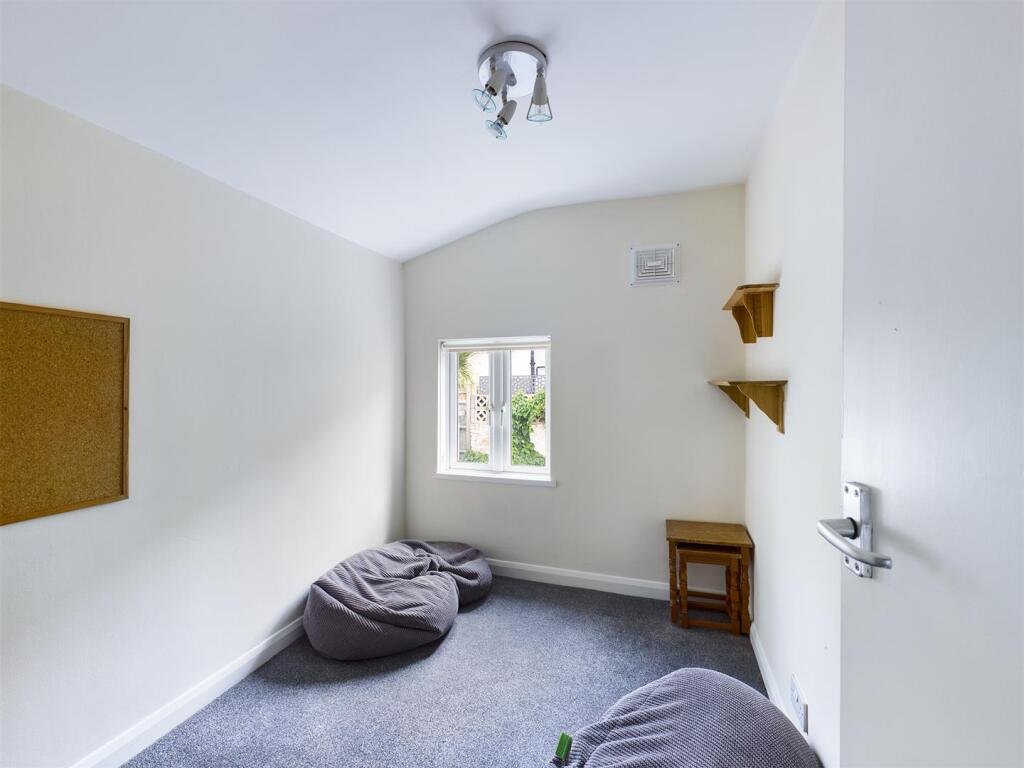 Additional property image - Bentham Road, Brighton