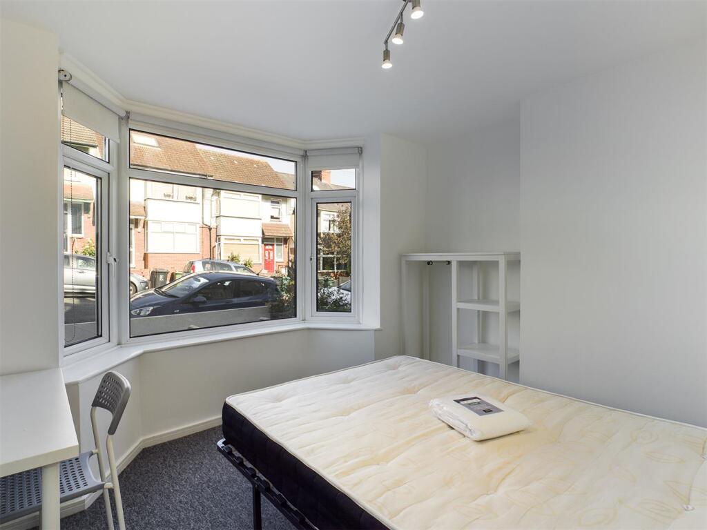 Additional property image - Stanmer Villas, Brighton