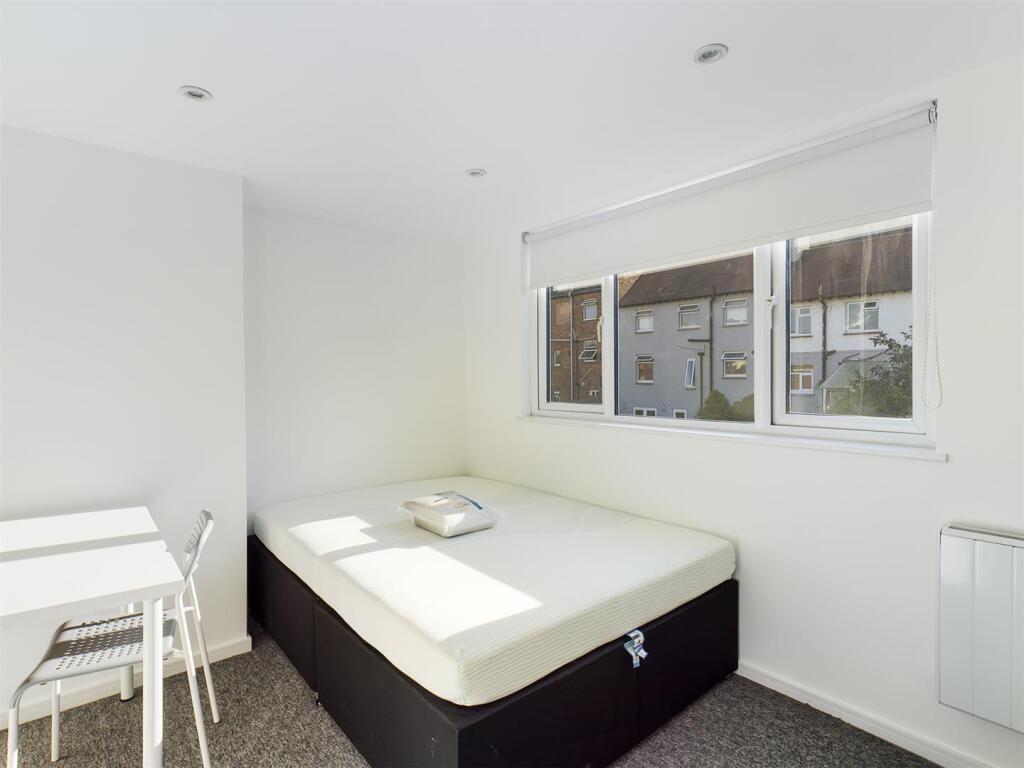 Additional property image - Stanmer Villas, Brighton