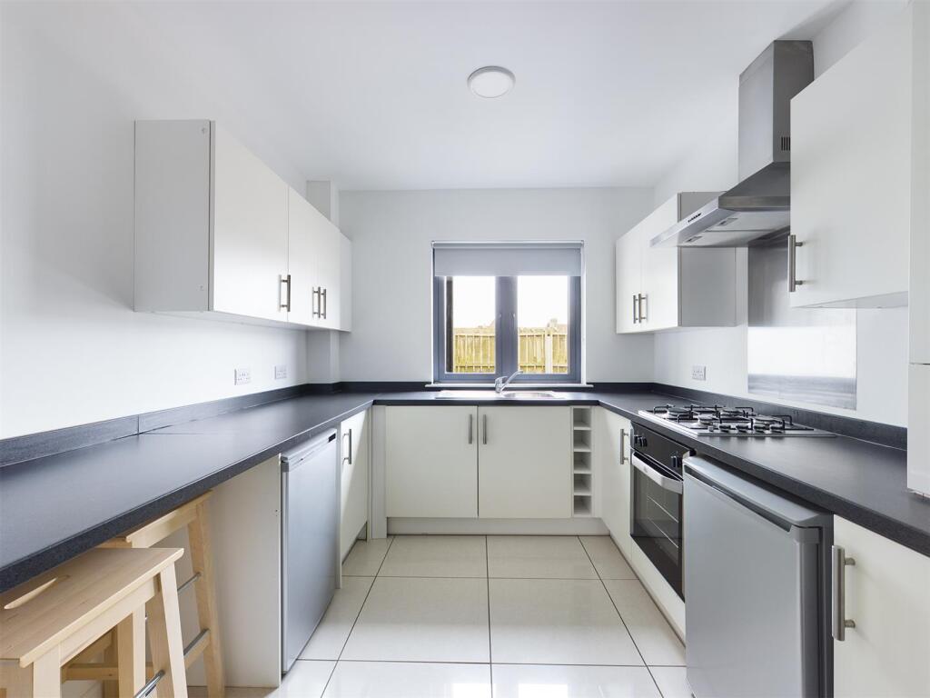 Additional property image - Edinburgh Road, Brighton