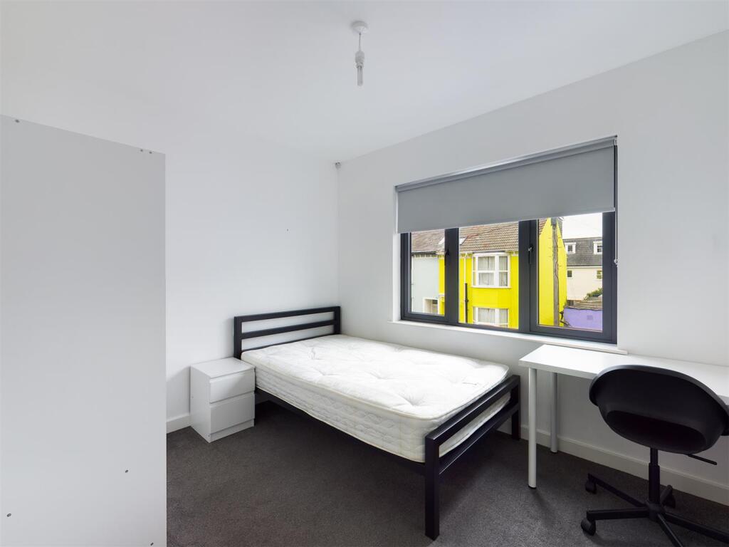 Additional property image - Edinburgh Road, Brighton