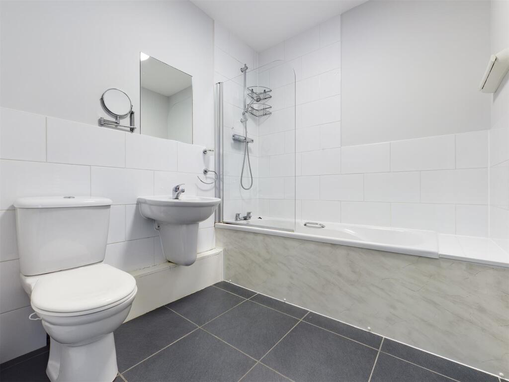 Additional property image - Edinburgh Road, Brighton