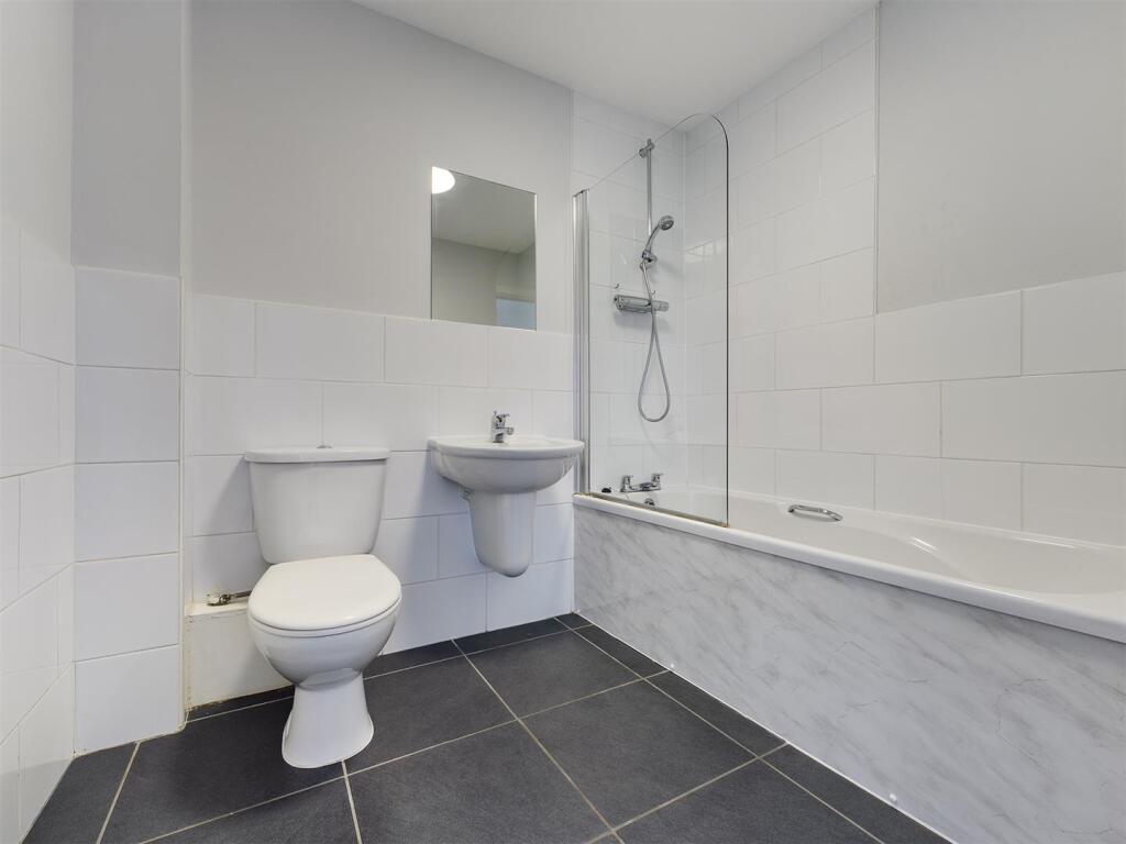 Additional property image - Edinburgh Road, Brighton