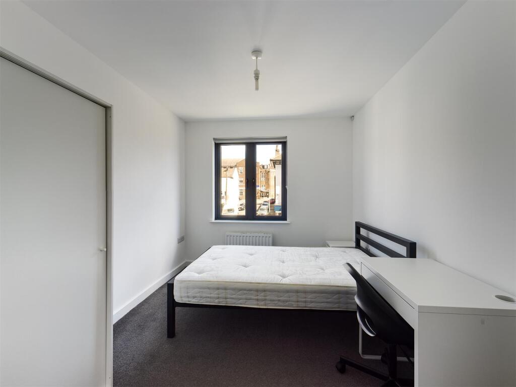 Additional property image - Edinburgh Road, Brighton