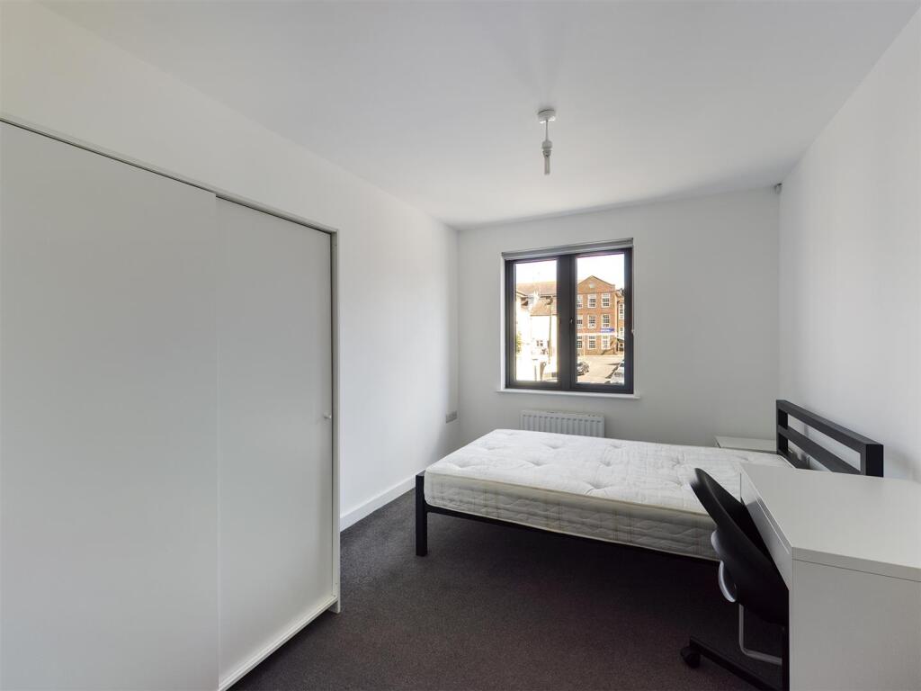 Additional property image - Edinburgh Road, Brighton