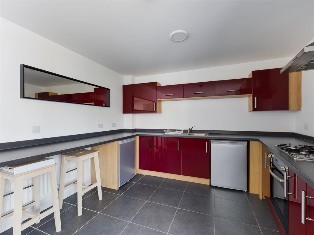 Additional property image - Edinburgh Road, Brighton