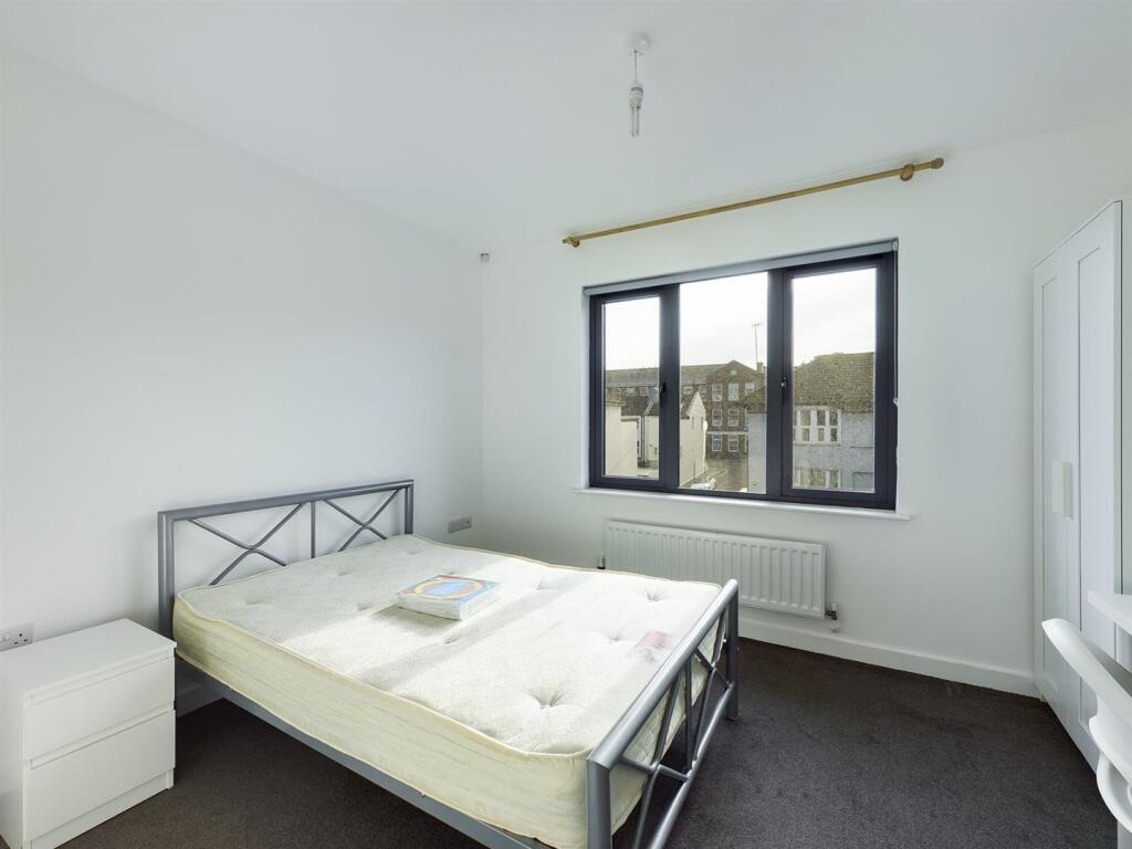 Additional property image - Edinburgh Road, Brighton