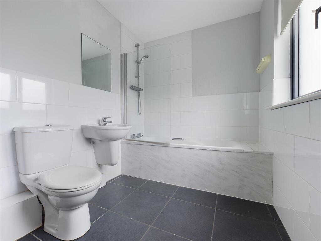 Additional property image - Edinburgh Road, Brighton