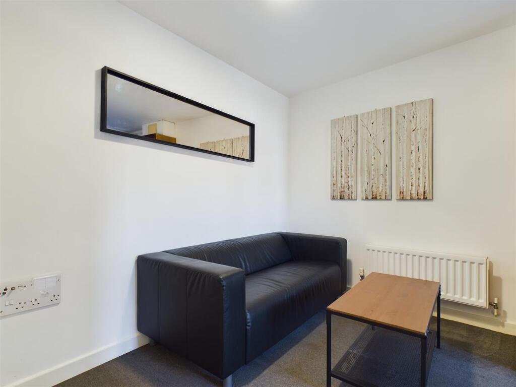 Additional property image - Edinburgh Road, Brighton