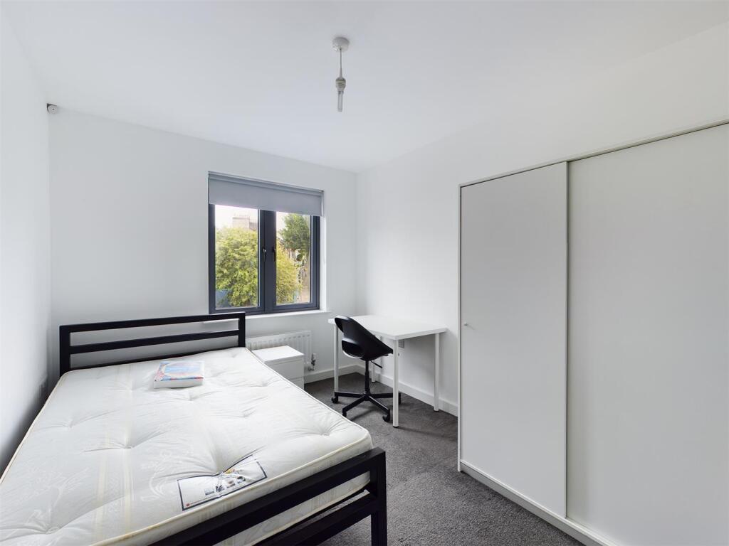 Additional property image - Edinburgh Road, Brighton