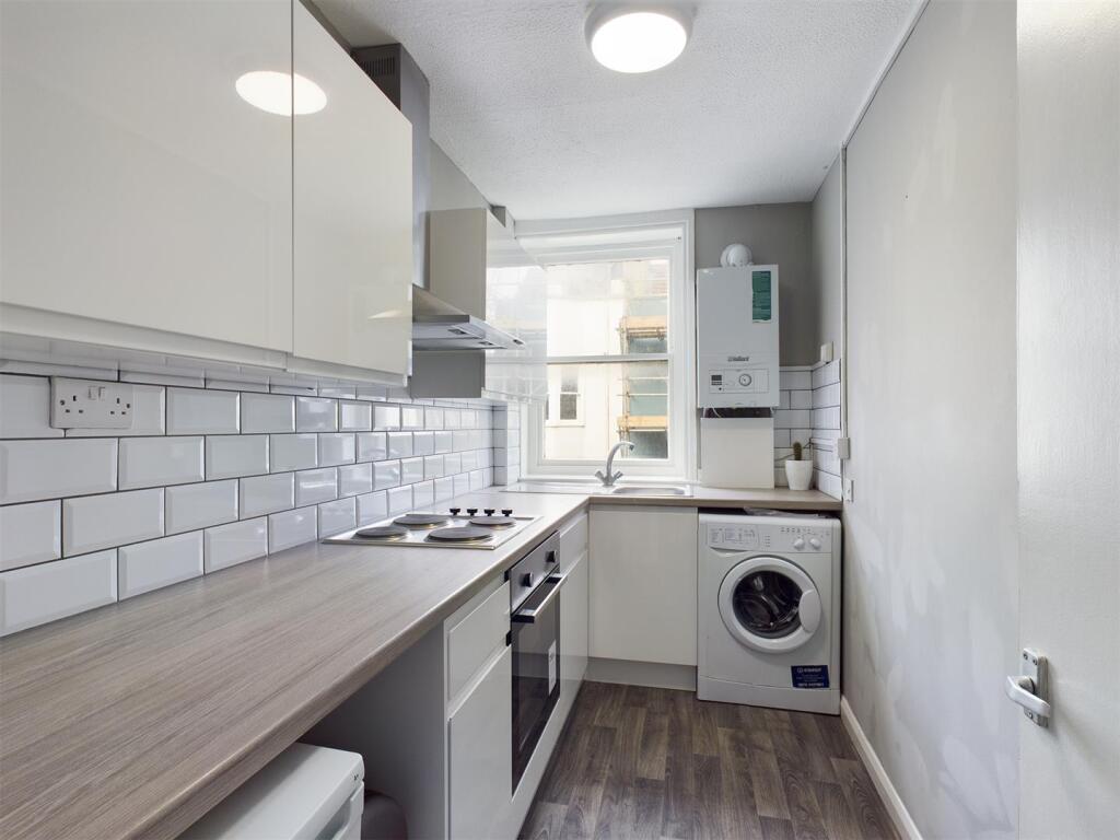 Additional property image - Broad Street, Brighton