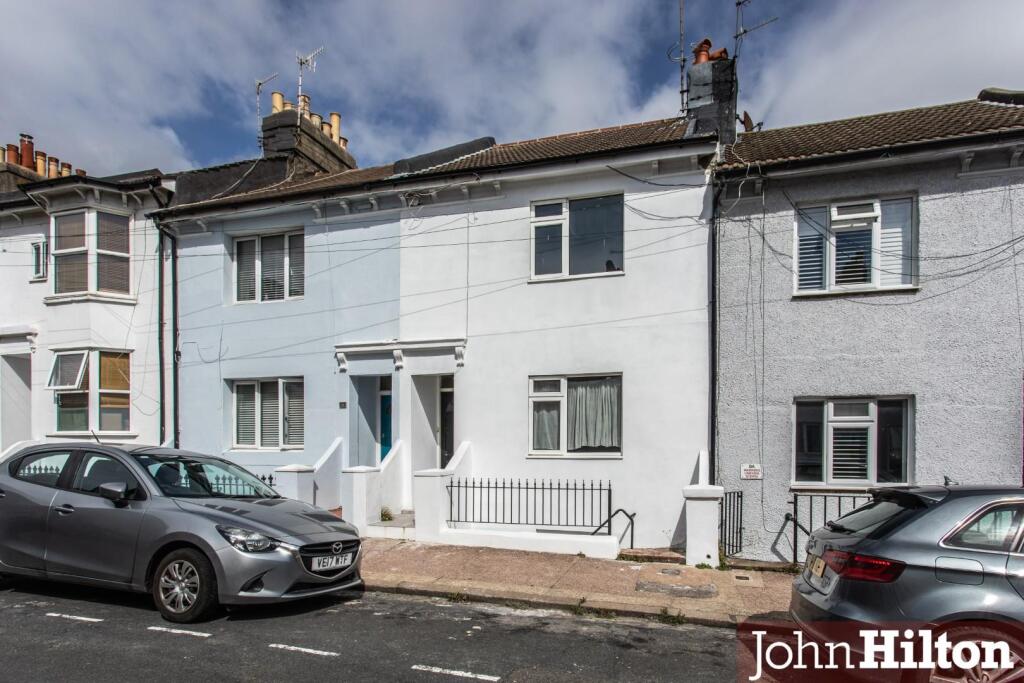 4 bedroom terraced house