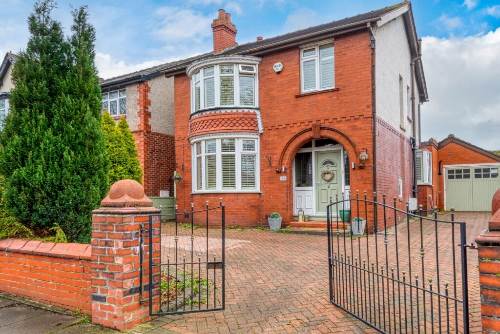 3 bedroom detached house for sale in Dowson Road, Gee Cross , Hyde, SK14