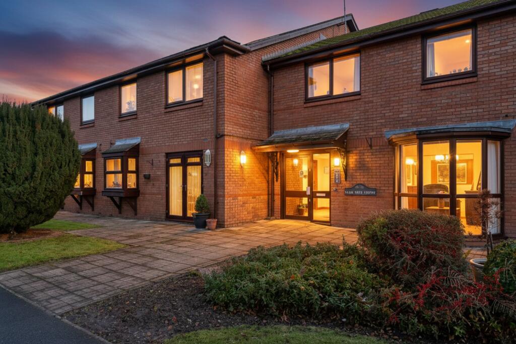 Main image of property: 10 Central Drive, Romiley, Stockport, SK6 4QH