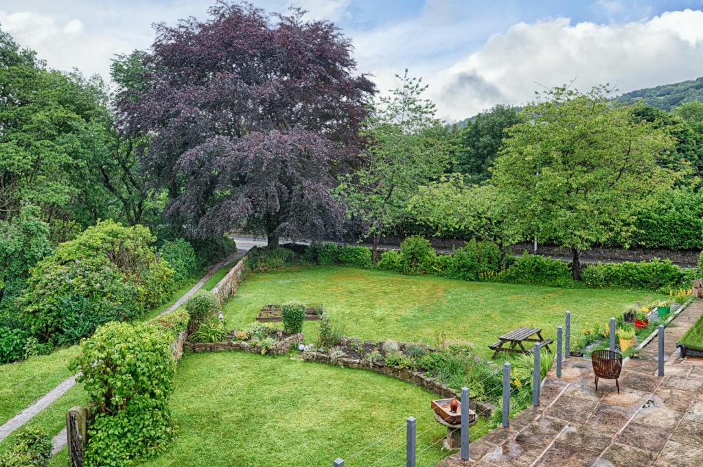 4 bedroom semidetached house for sale in Ivanhoe, Strines, SK6