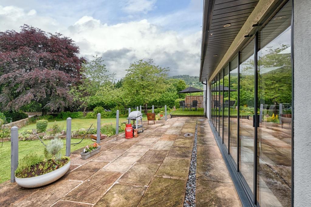 4 bedroom semidetached house for sale in Ivanhoe, Strines, SK6