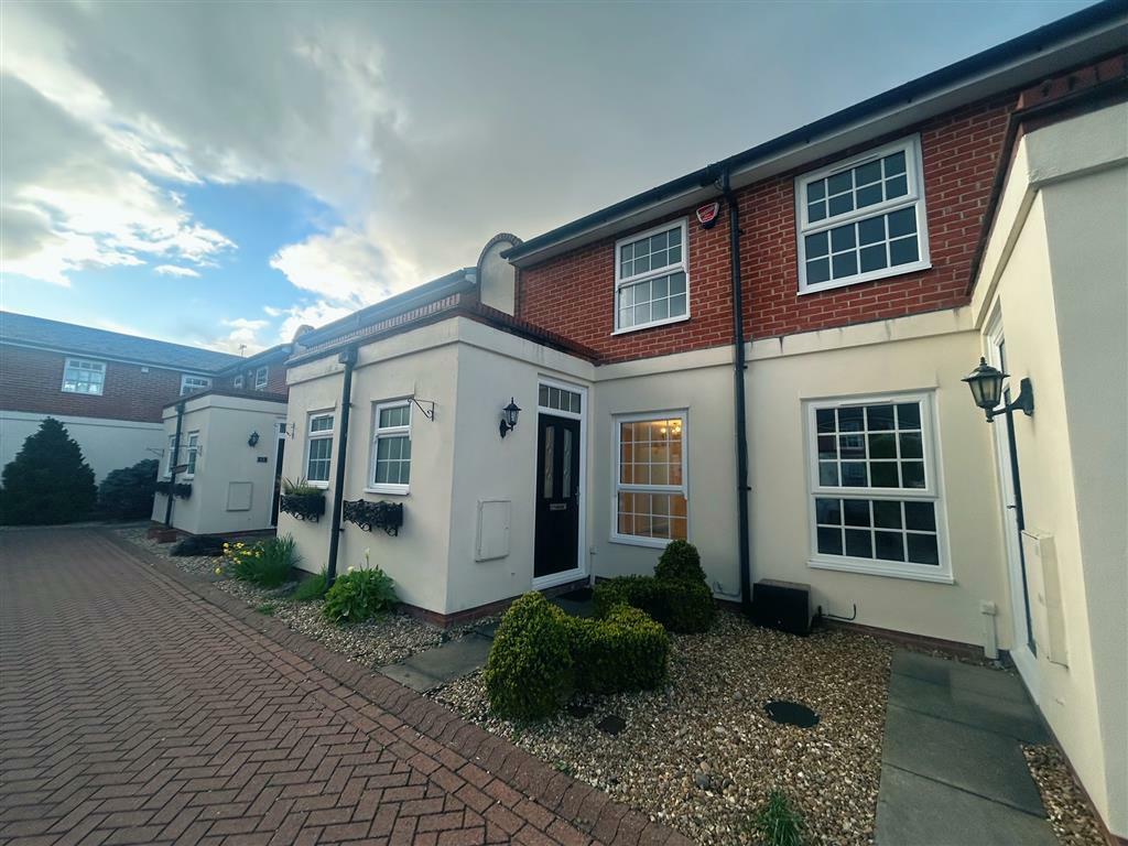 2 bedroom house for rent in Belgrave Court, Bawtry, DONCASTER, DN10