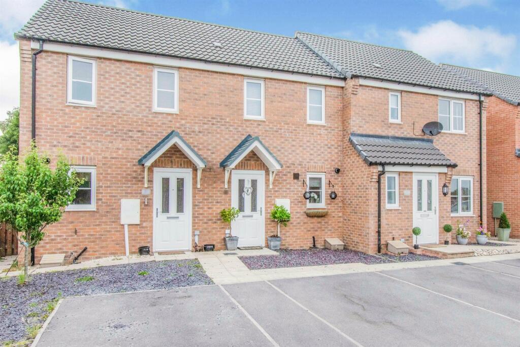 2 bedroom house for rent in Mirabelle Way, Harworth, DONCASTER, DN11