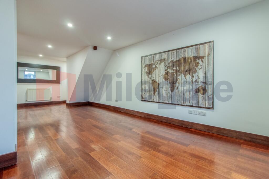 Main image of property: Leighton Road, London, W13