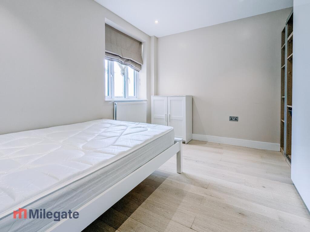 Main image of property: Flat 1, Gunnersbury Avenue, London, W5
