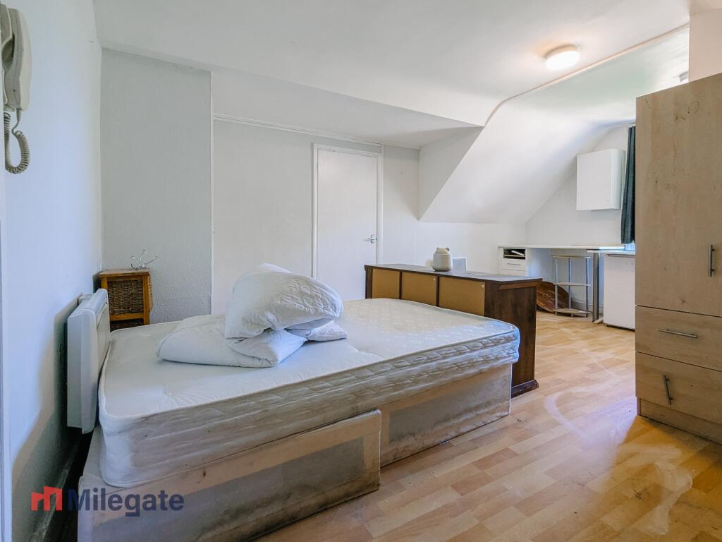 Main image of property: Croydon Road, London, SE20