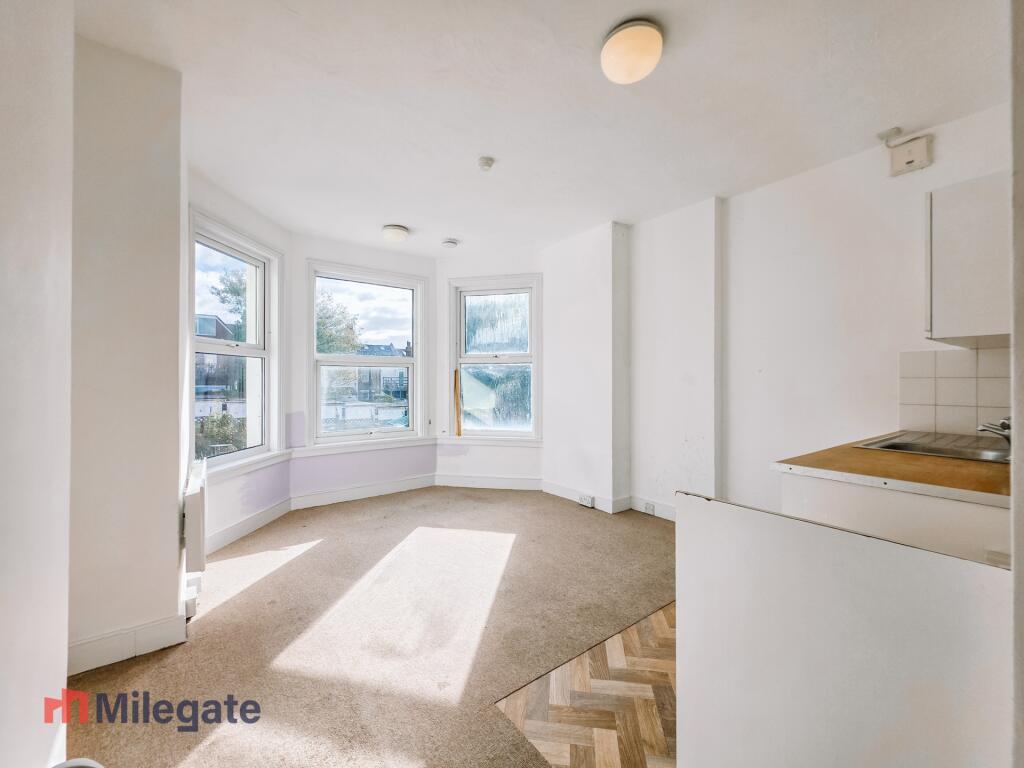 Main image of property: Seaforth Road, Westcliff-On-Sea, SS0