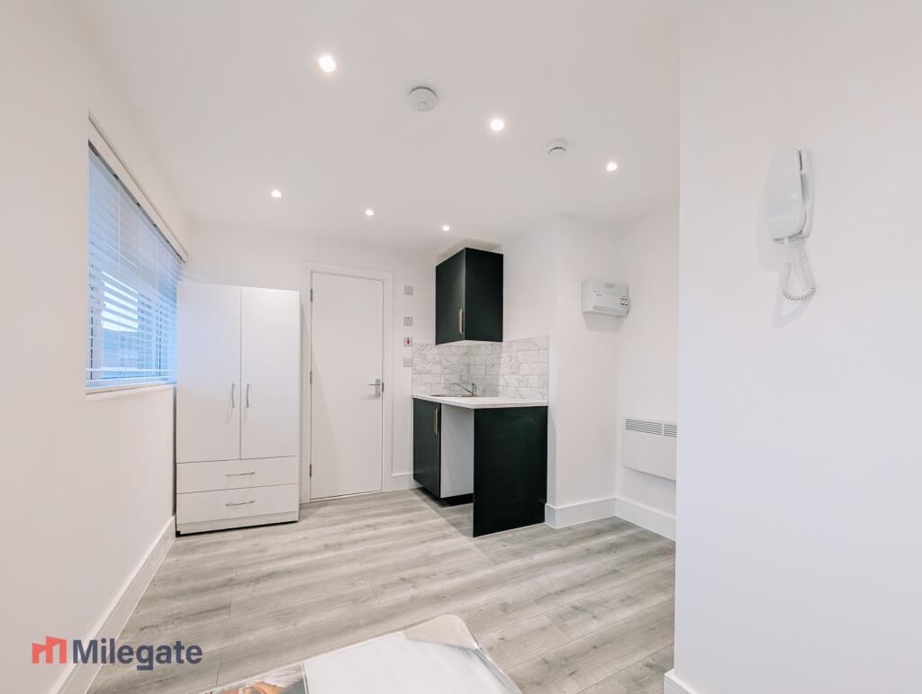 Main image of property: Dacre Crescent, Aveley, RM15