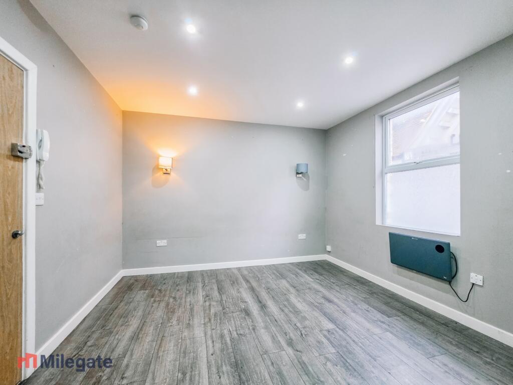 Main image of property: Hamlet Court Road, Westcliff-On-Sea, SS0