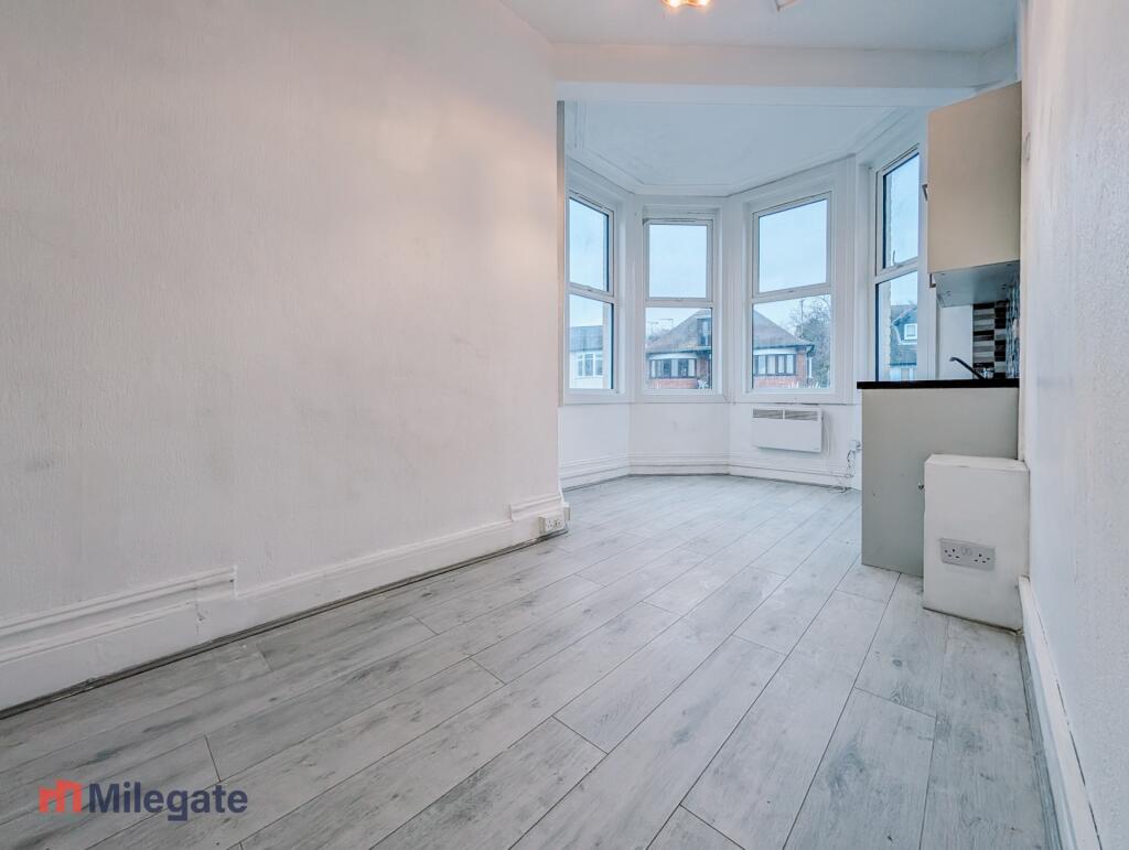 Main image of property: Palmeira Avenue, Westcliff-On-Sea, SS0