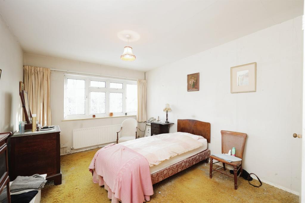 4 bedroom detached house for sale in Ballinger Common, Great Missenden