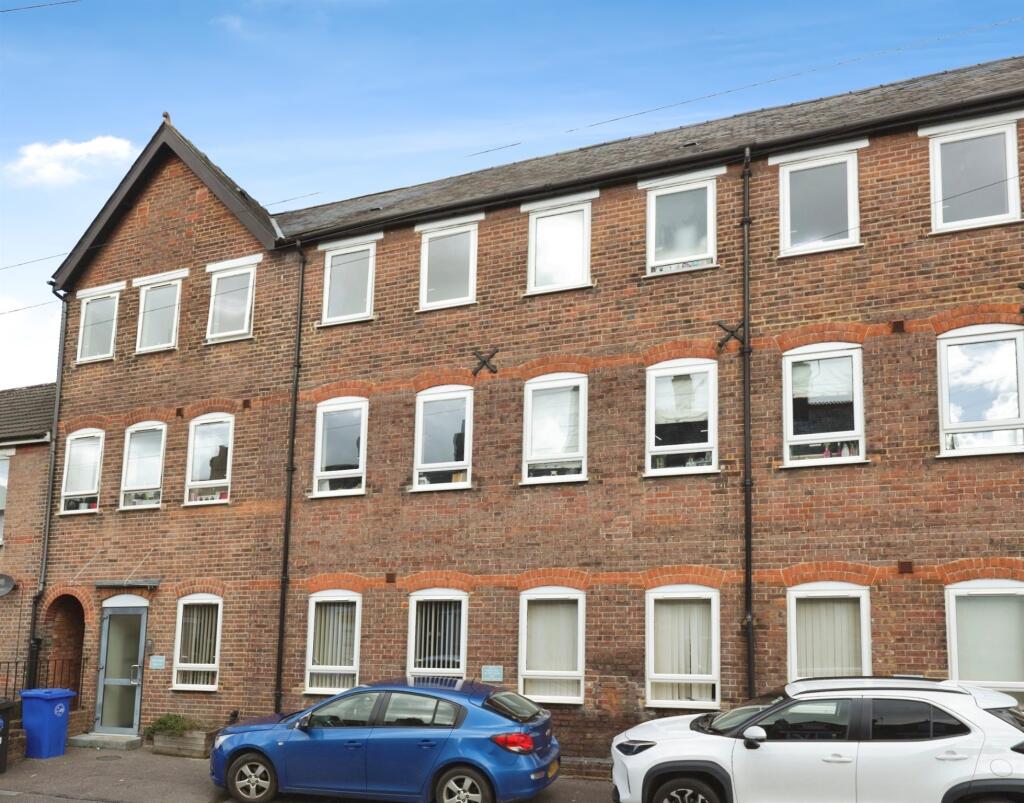 Main image of property: Sunnyside Road, Chesham