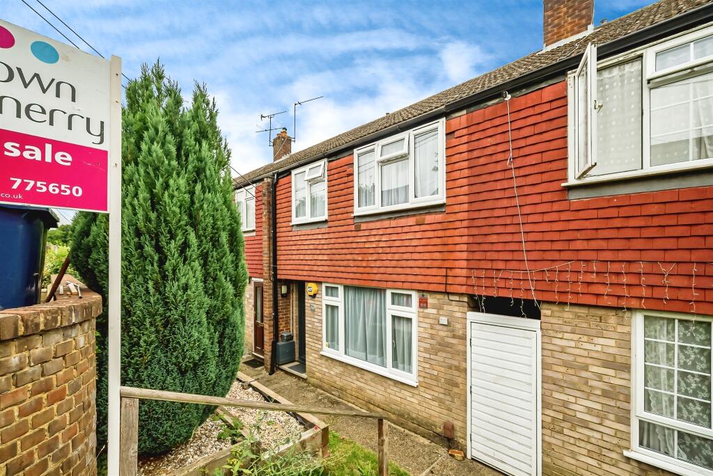 Main image of property: Lynton Road, Chesham