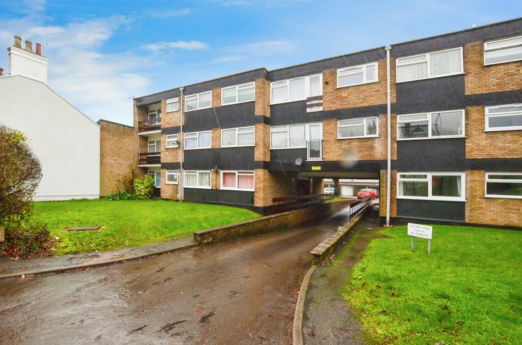 Main image of property: Broad Street, Chesham