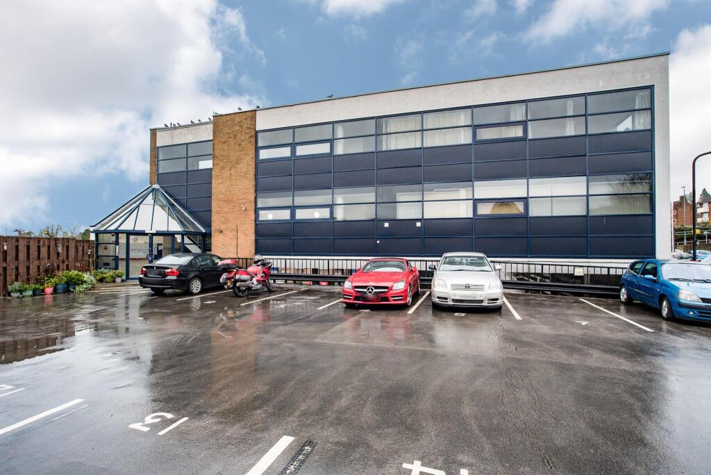 Main image of property: The Backs, CHESHAM