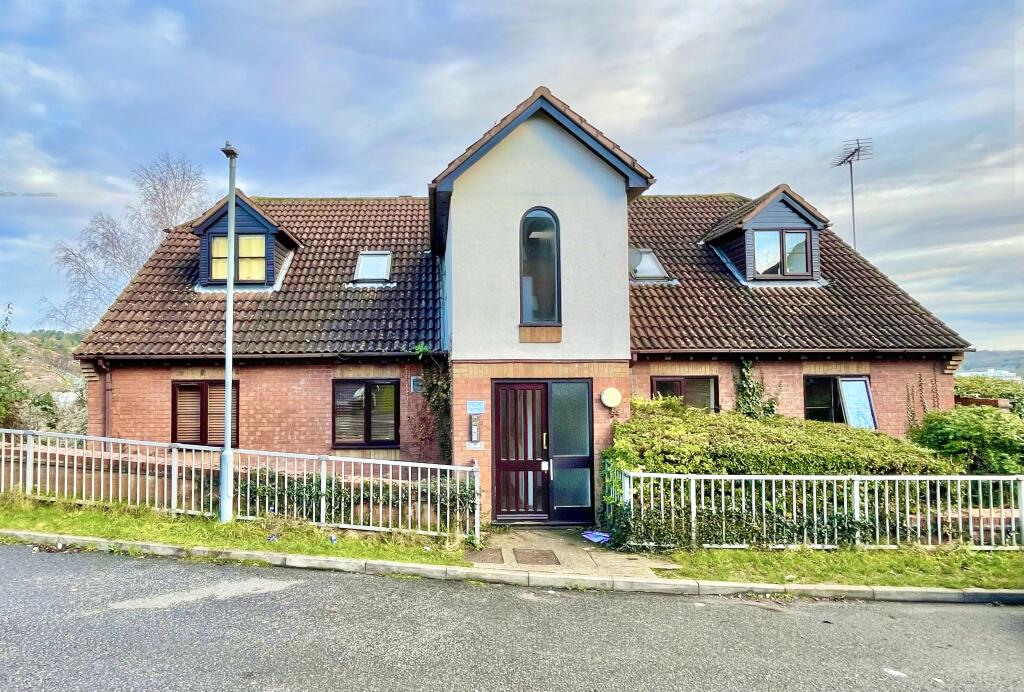 Main image of property: Flitcroft Lea, HIGH WYCOMBE