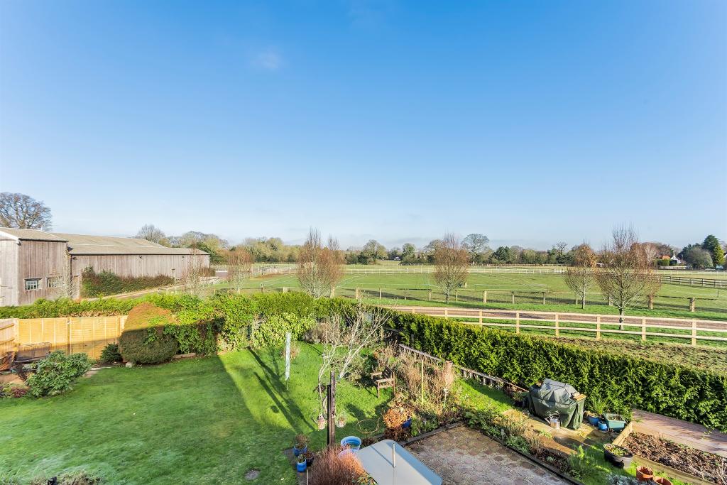 3 bedroom semidetached house for sale in Chesham Road, Ashley Green