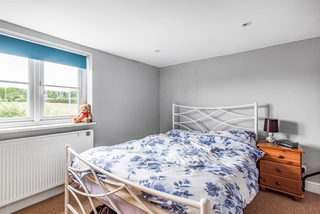 2 bedroom end of terrace house for sale in Water End Road, Potten End