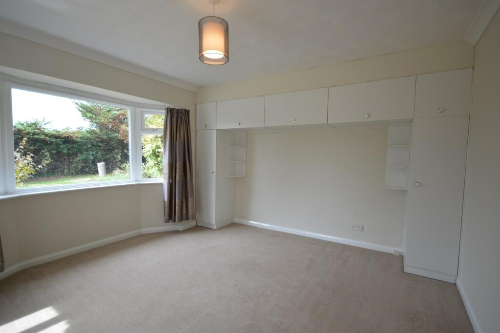 Detached Bungalow to rent on Clay Lane, Fishbourne, Chichester, PO18