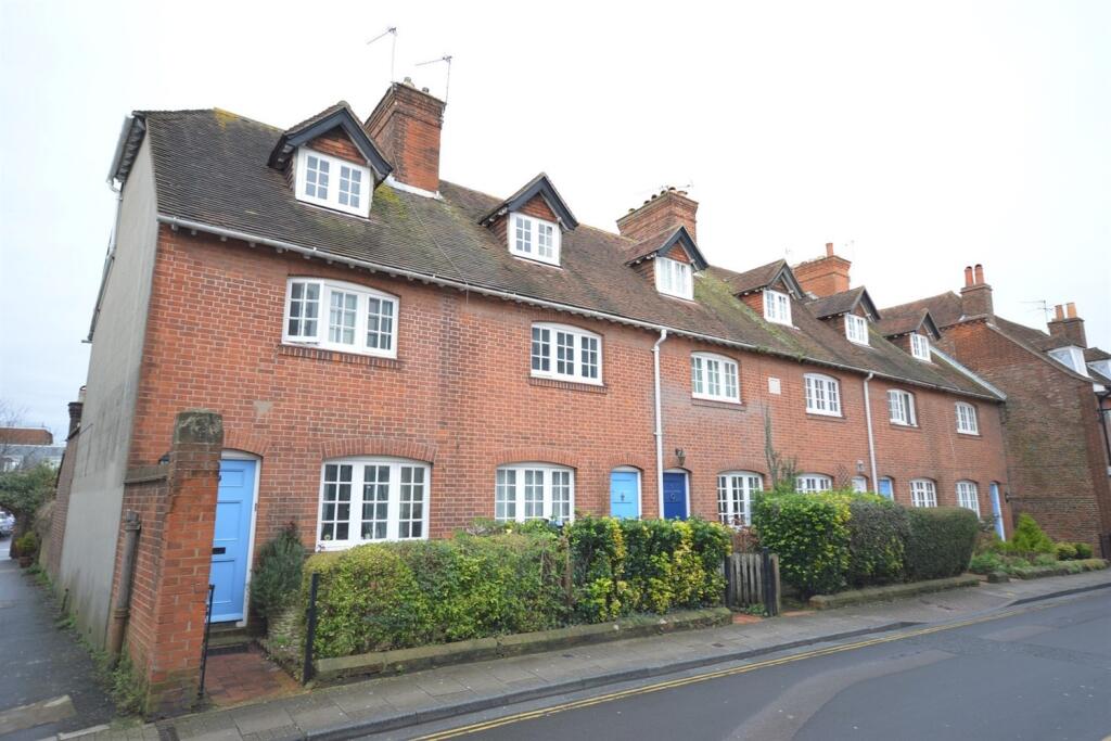 Main image of property: Little London, Chichester, PO19