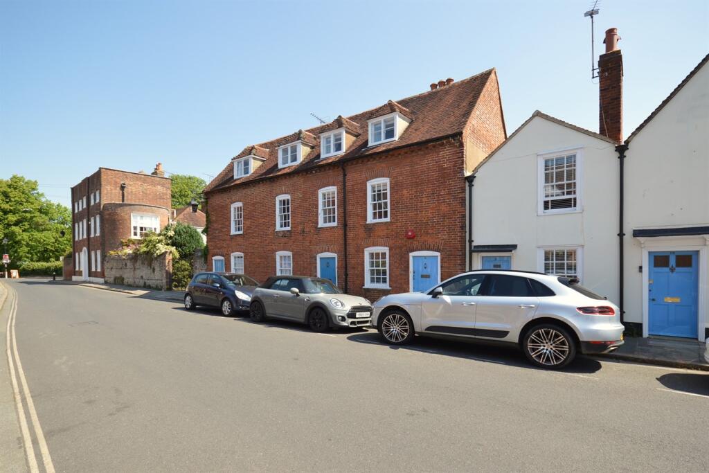 Main image of property: St. Martins Square, Chichester, PO19