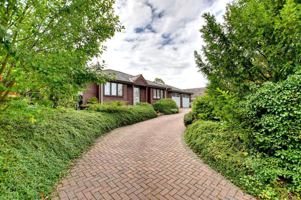 4 bedroom detached house for sale in Stortford Road,Clavering, CB11