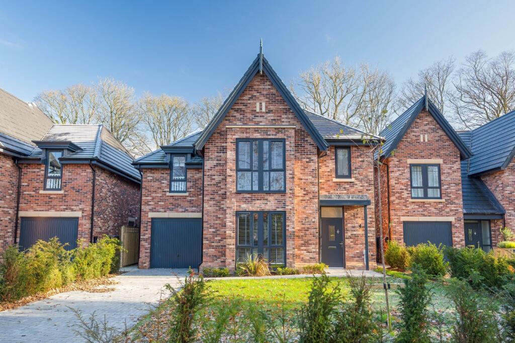 Main image of property: Further Hey Grove, Woodley, Stockport, Greater Manchester, SK6