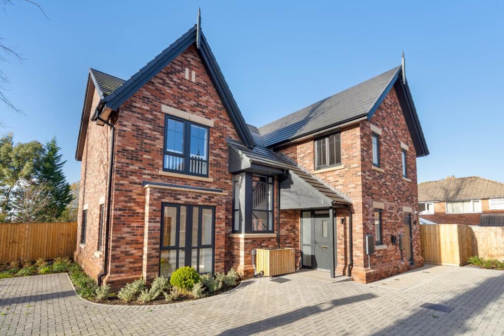 Main image of property: Further Hey Grove, Woodley, Stockport, Greater Manchester, SK6