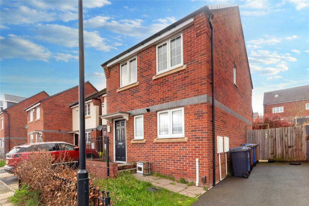3 bedroom semi-detached house for sale in Commercial Road, Stoke-on-Trent, Staffordshire, ST1