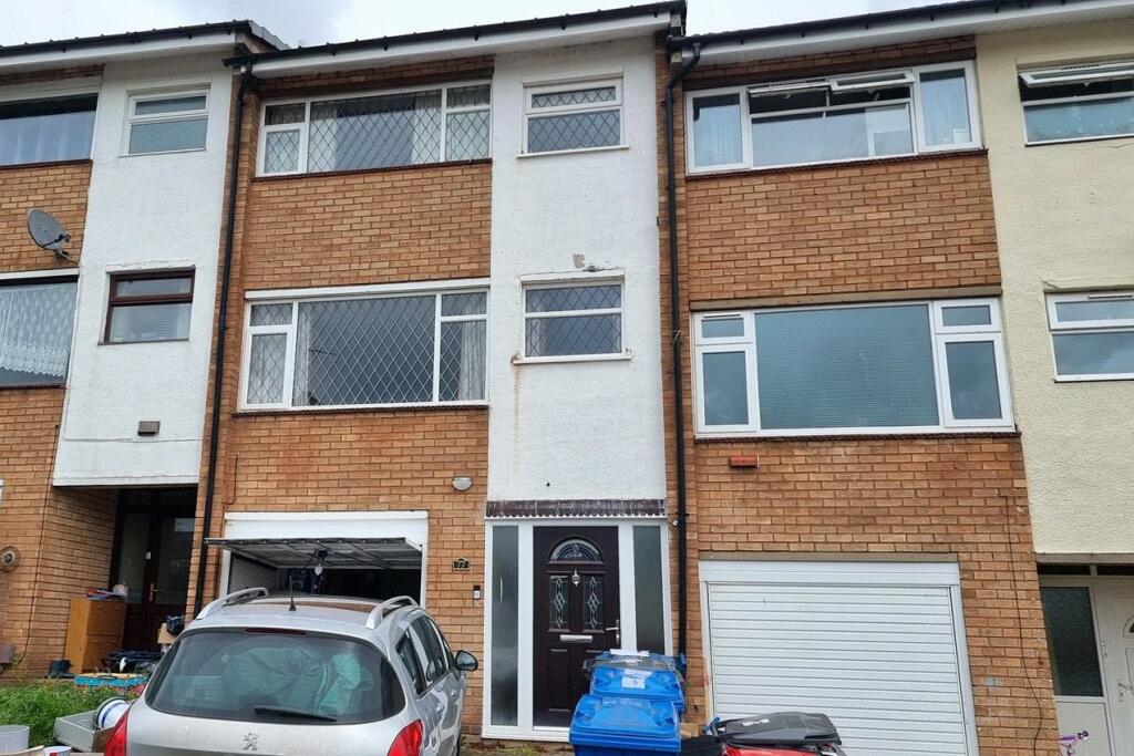 4 bedroom terraced house for sale in Scotch Orchard, Lichfield