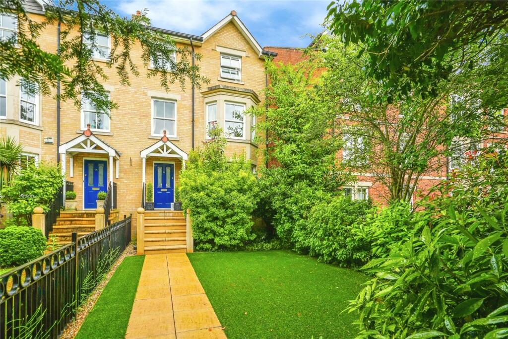 6 bedroom end of terrace house for sale in Marston Ferry Road, Oxford, Oxfordshire, OX2