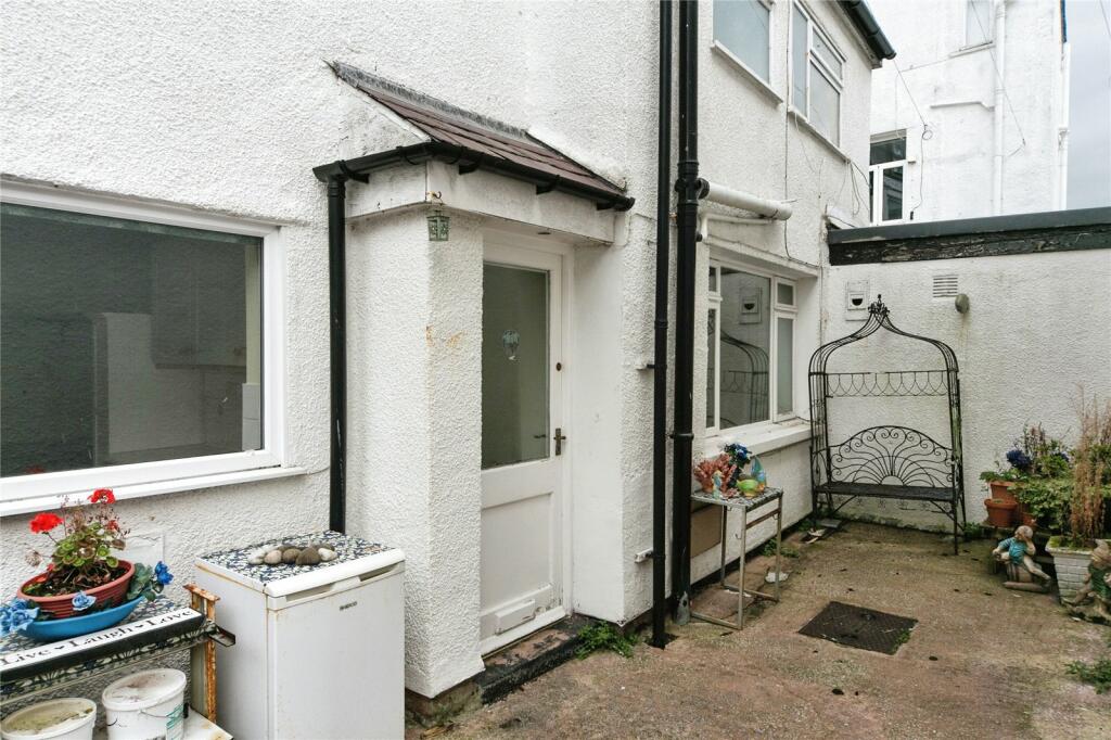2 bedroom link detached house for sale in Vardre Lane, Llandudno, Conwy